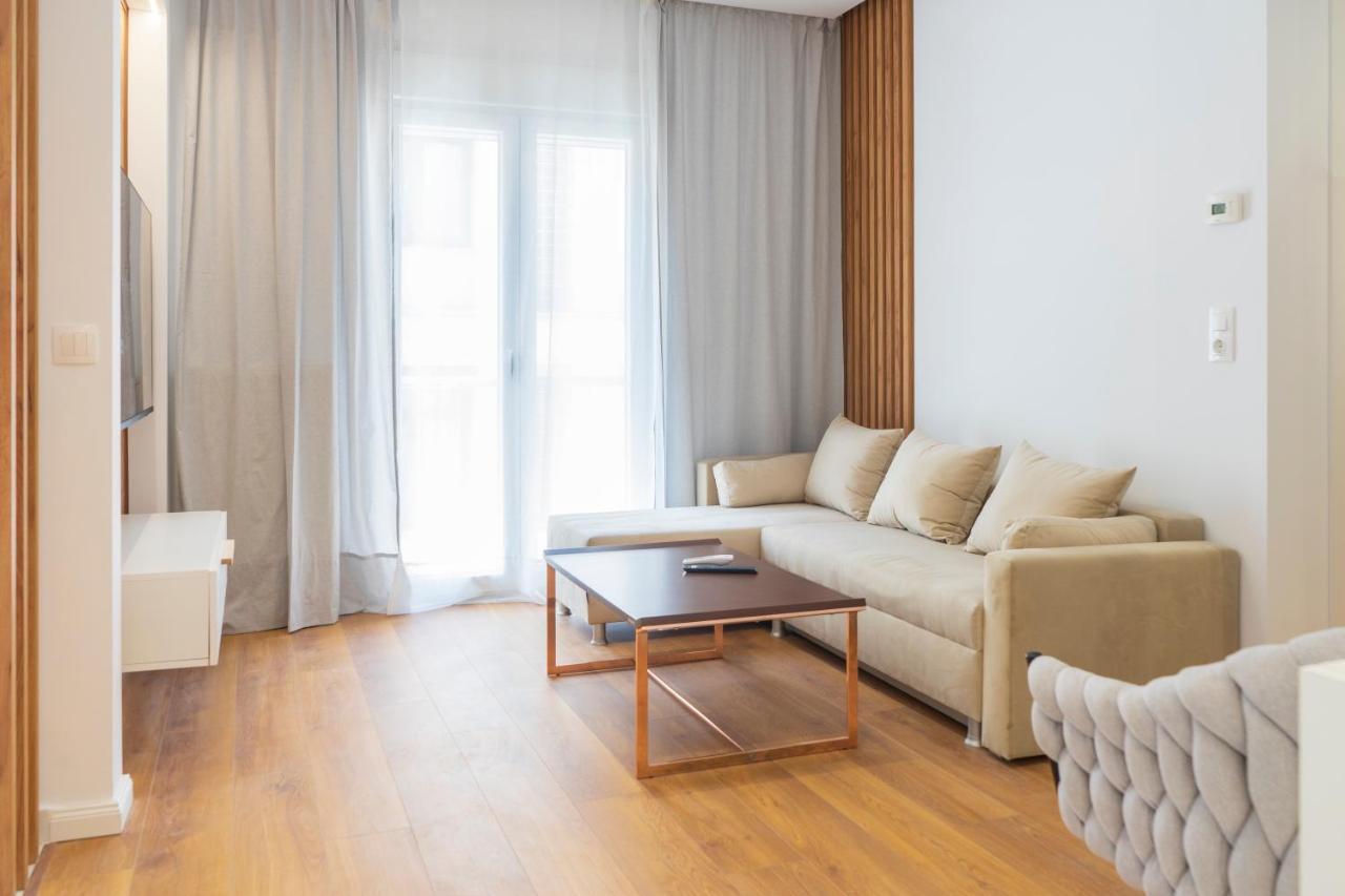 New Modern Style Home Next To The Train Station Salonic Exterior foto